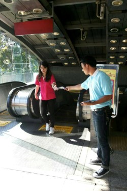แจกใบปลิว BTS MRT กรุงเทพ ผลงานจริง